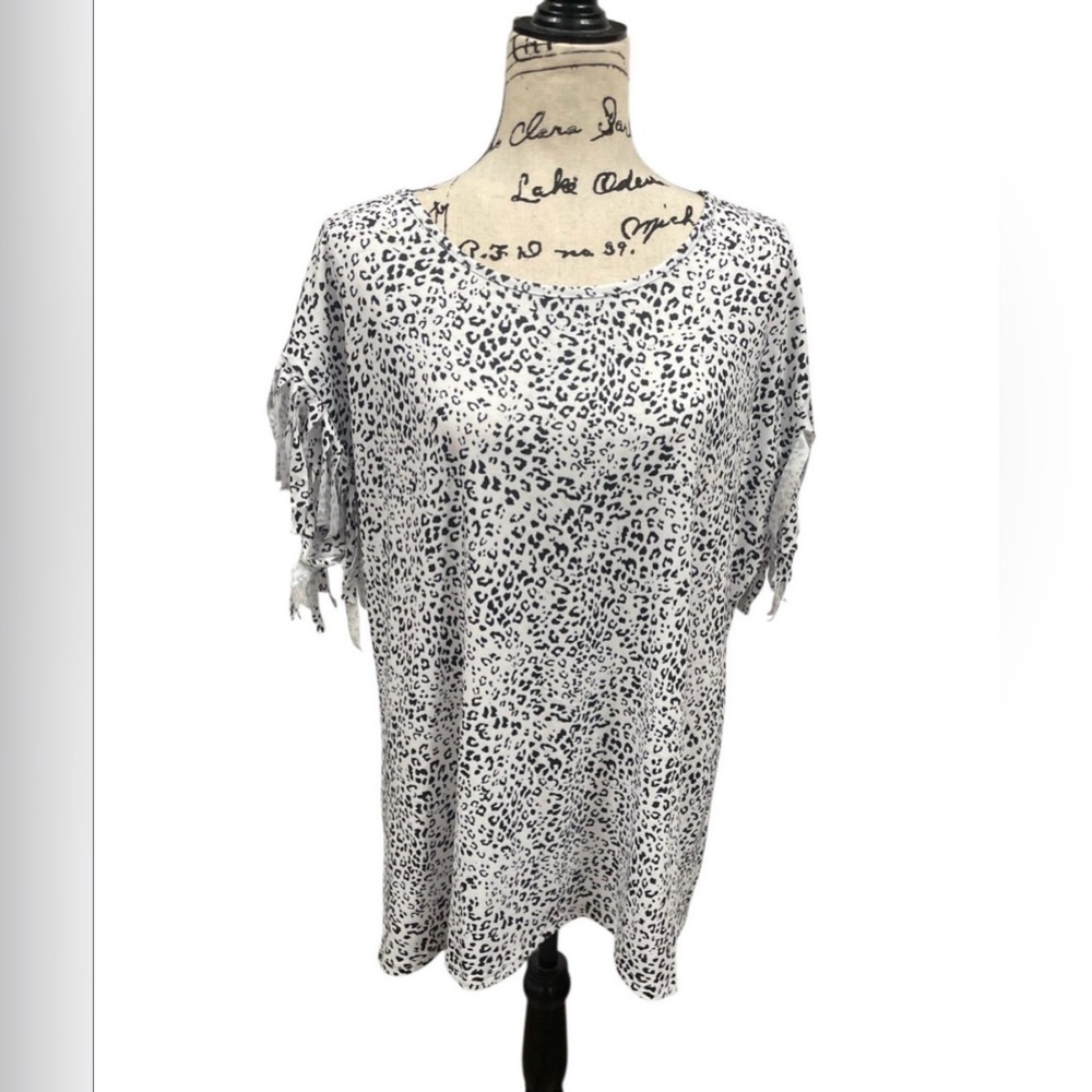 Women's Dressy Short Sleeve cheetah Print top size 2X